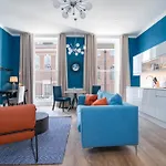 37 Doughty Street - Urban Apartments